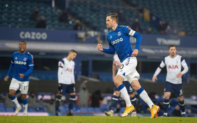 的对手时 的对手时