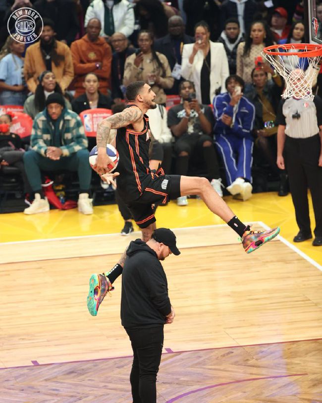 被放大运球 被放大运球